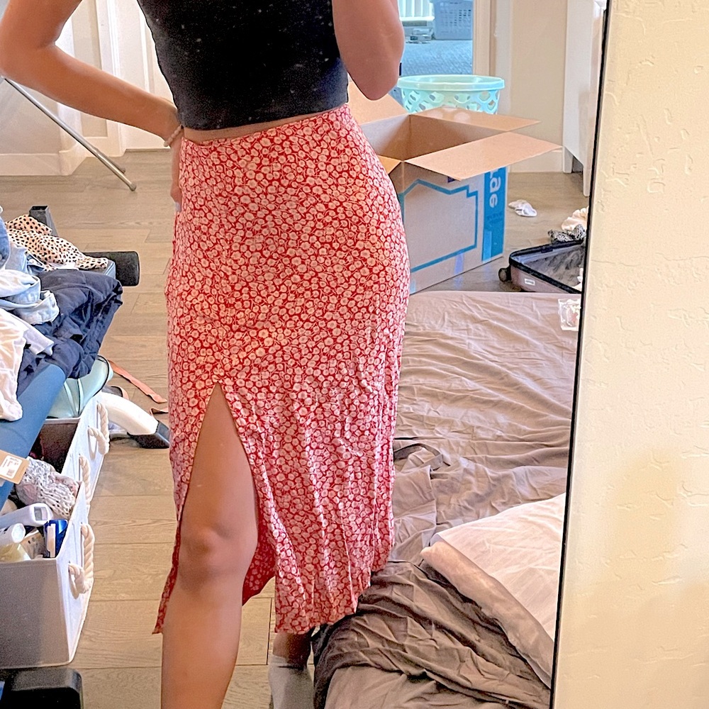 Poppy pink A&F thigh high slit skirt